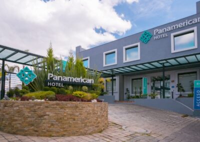 Vista del Hotel Panamerican desde la Avenida Reforma.